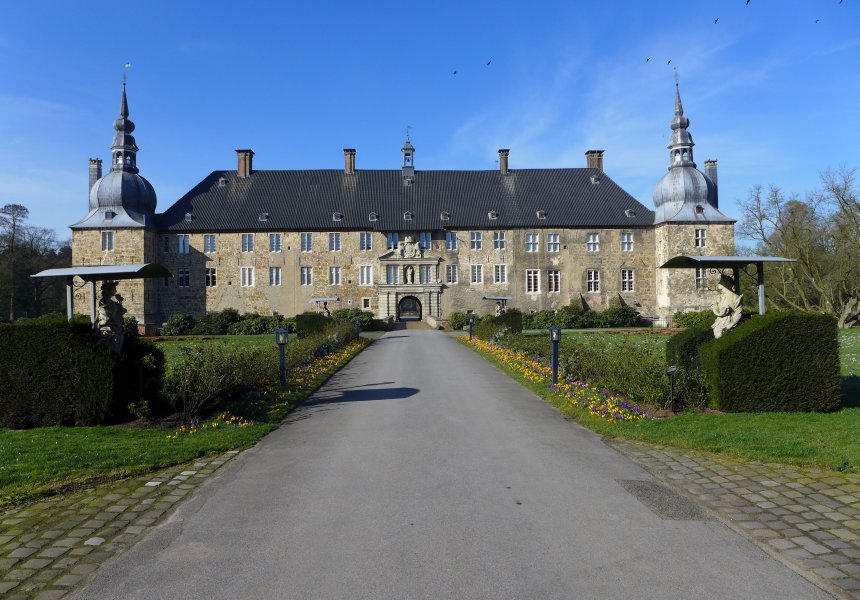 Frontansicht von Schloss Lembeck
