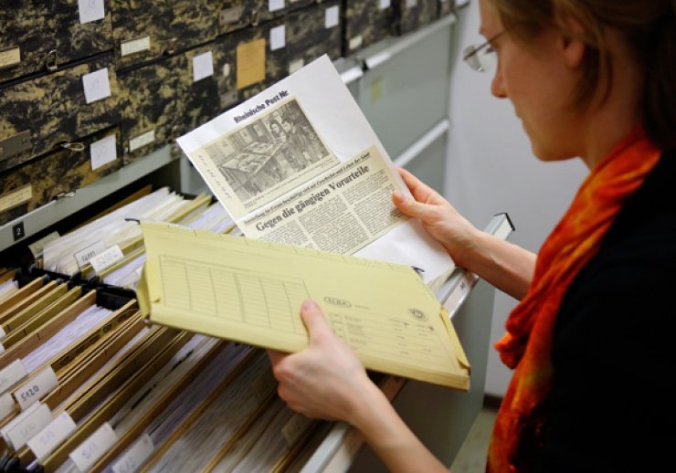 Zeitungsausschnittsammlung im Stadtarchiv Duisburg