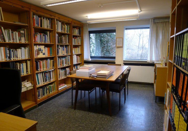 Stadtarchiv Löhne - Leseraum mit Archivbibliothek