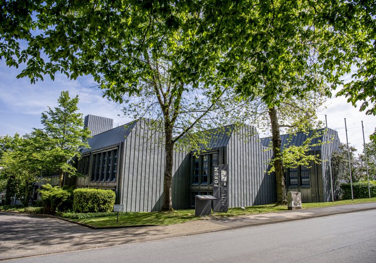 Gebäude der Abteilung OWL des Landesarchivs NRW von außen